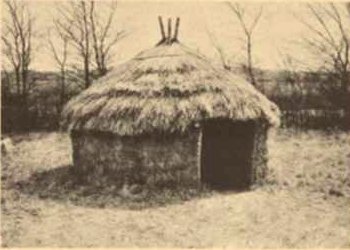 Hut based on excavations at Glastonbury